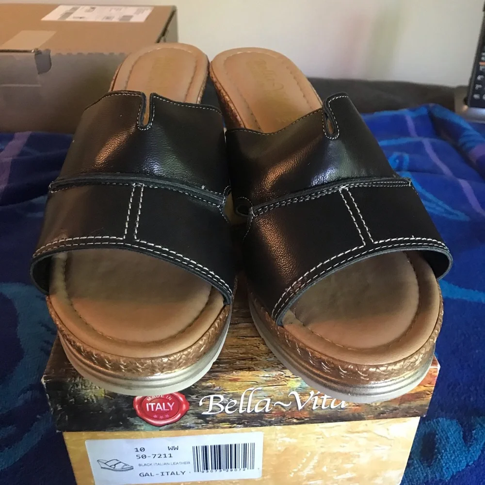 Bella Vita sandals